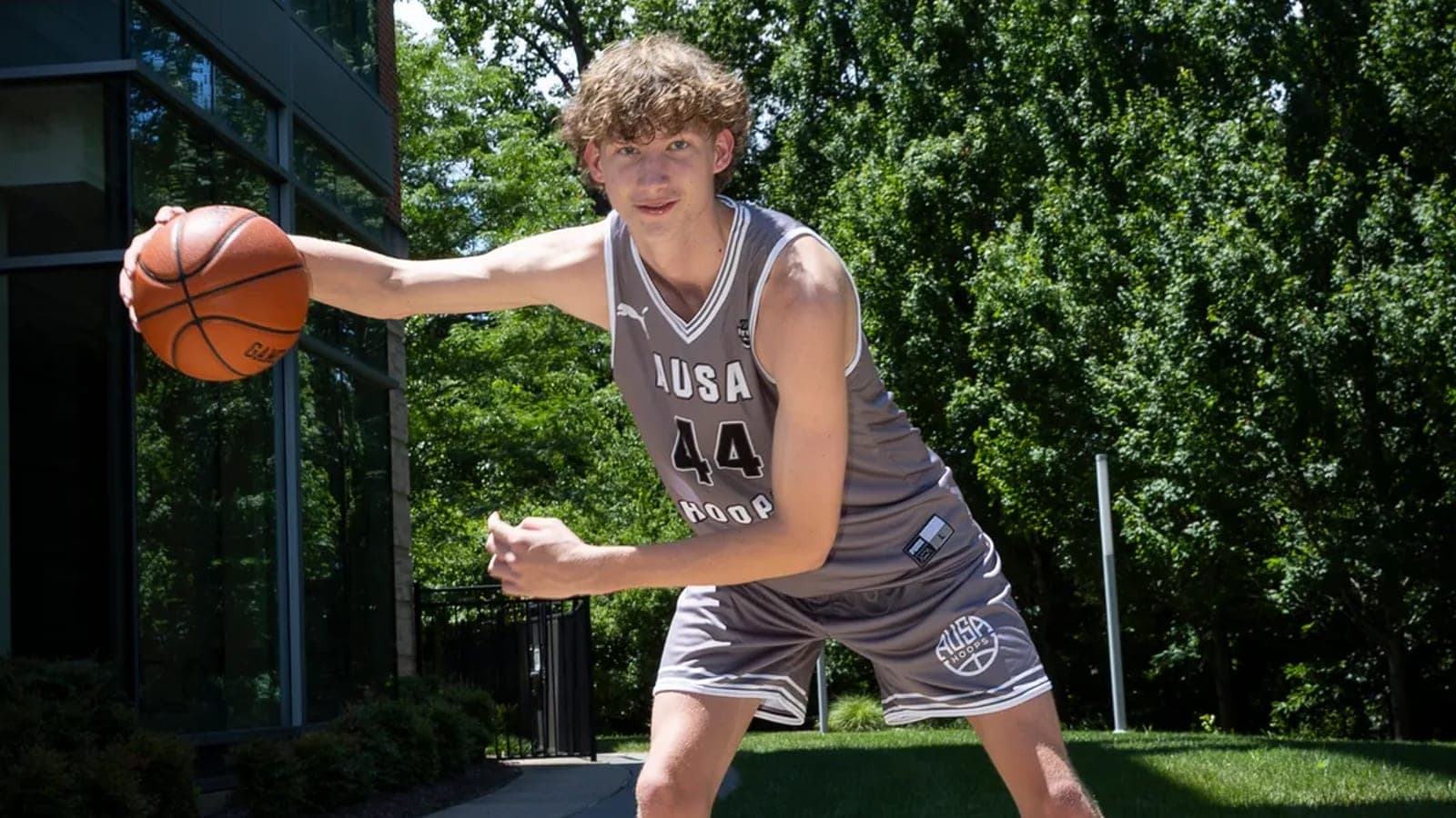 Izaak Crane commits to Mount Aloysius College